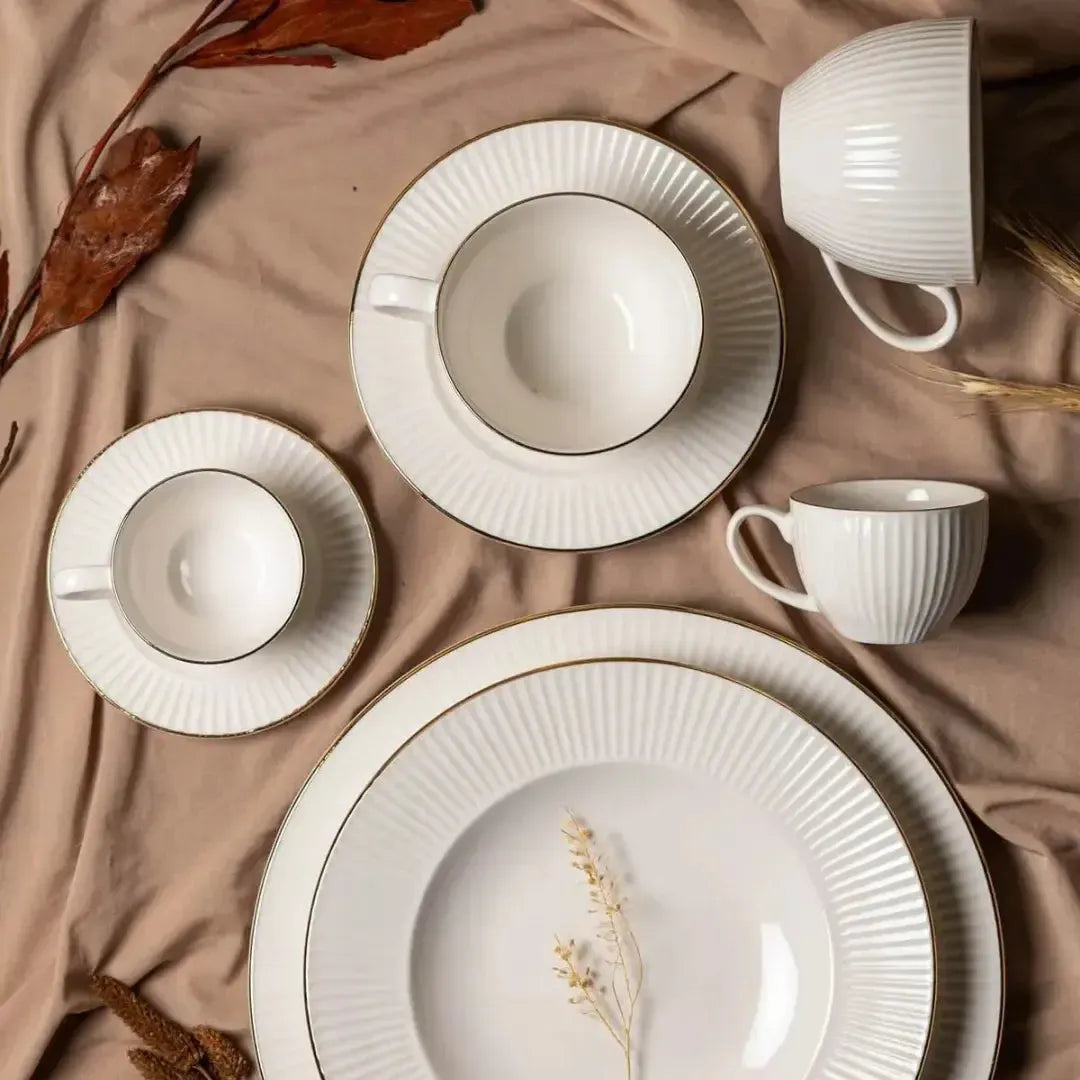Aparelho de Jantar Lavish 42Pçs New Bone China Branco com Relevo e Filado Dourado L'Hermitage